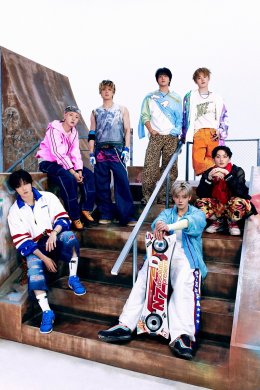 NCT DREAM (เอ็นซีที ดรีม) คัมแบ็กด้วยอัลบั้มเต็มชุดที่ 5 'Go Back To The Future' ตอกย้ำความมุ่งมั่นว่า ตัวเองคืออนาคต ผ่านเพลงดับเบิลไตเติล 'BTTF' และ 'CHILLER'